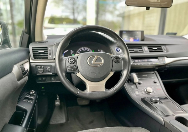 Lexus CT cena 99900 przebieg: 48023, rok produkcji 2020 z Reszel małe 596